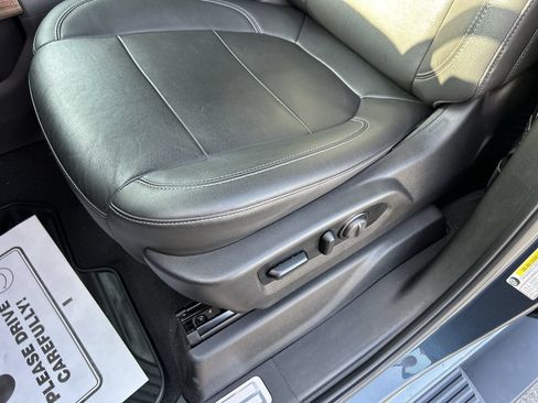 Used 2021 Chevrolet Silverado 1500 RST w/ Convenience Package II AWD/4WD image 24