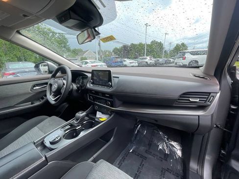 Certified 2023 Nissan Rogue SV AWD/4WD image 13