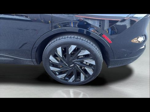 Used 2024 Lincoln Nautilus Reserve w/ Equipment Group 203A image 31