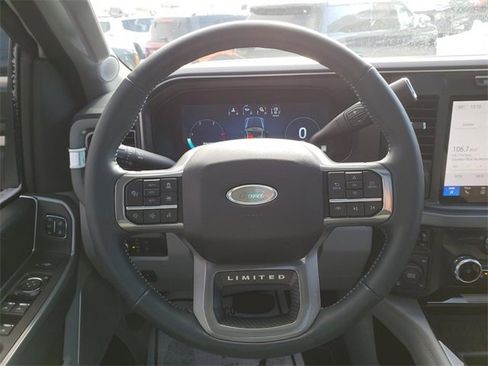 Used 2024 Ford F250 Limited image 11