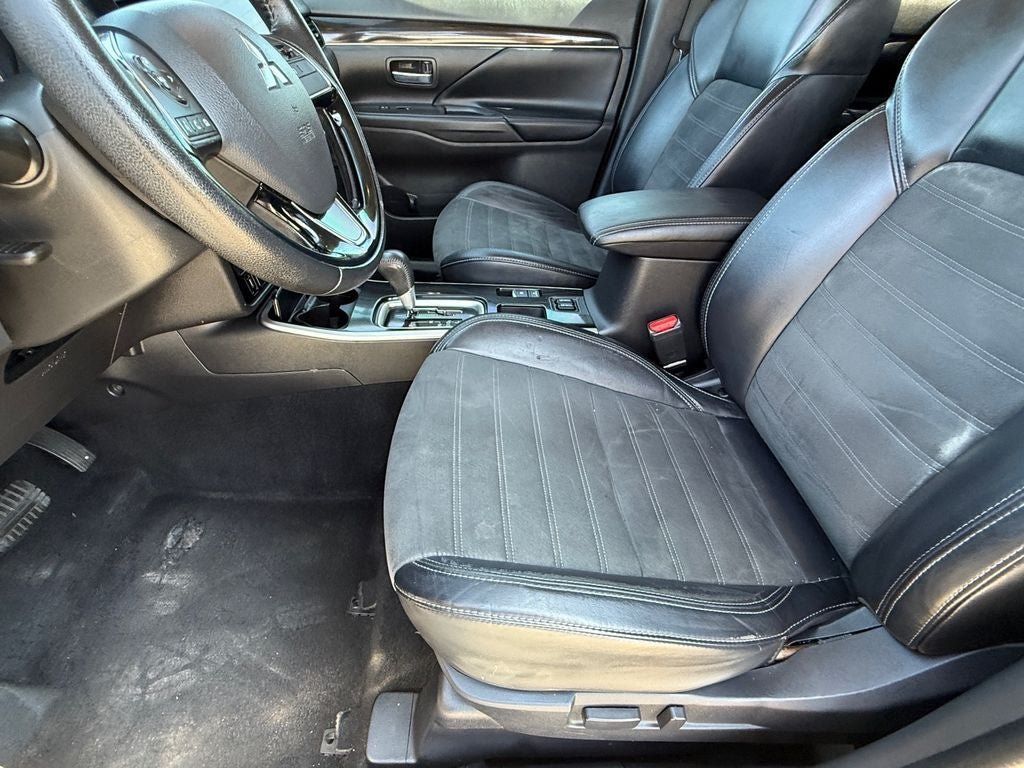 Used 2019 Mitsubishi Outlander SE FWD image 12
