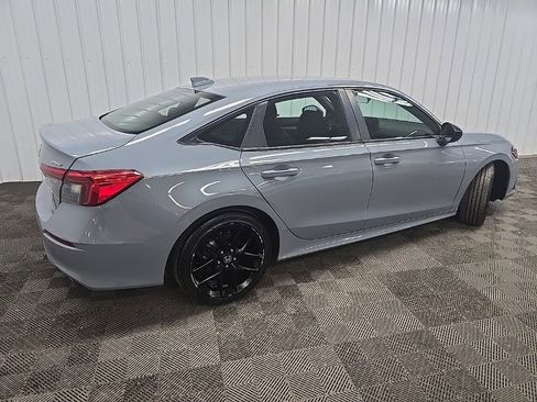 Used 2023 Honda Civic Sport image 3