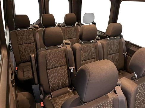 Used 2019 Mercedes-Benz Sprinter 2500 image 20