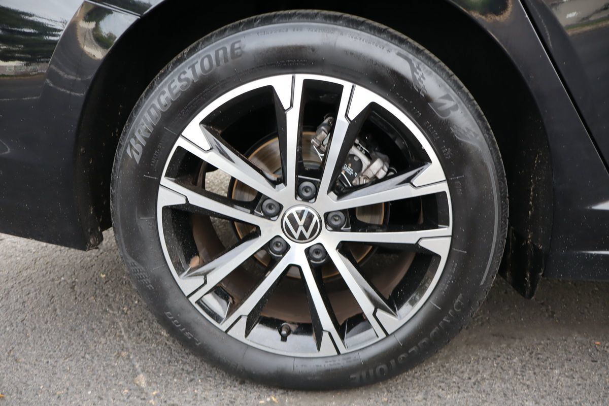 Used 2022 Volkswagen Jetta Sport FWD image 43