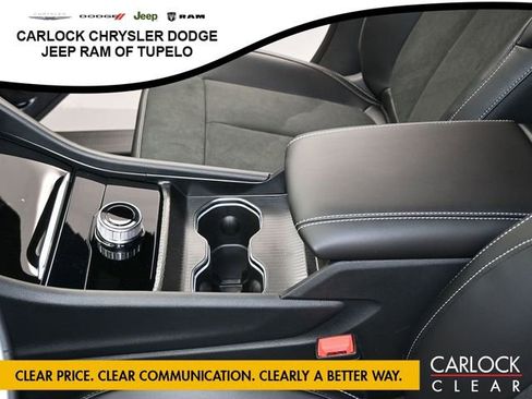 New 2025 Jeep Grand Cherokee Altitude image 18