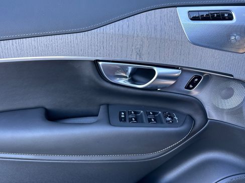 Used 2025 Volvo XC90 T8 Ultra w/ Protection Package Premier image 14