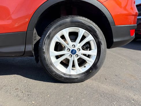 Used 2019 Ford Escape SEL FWD image 40