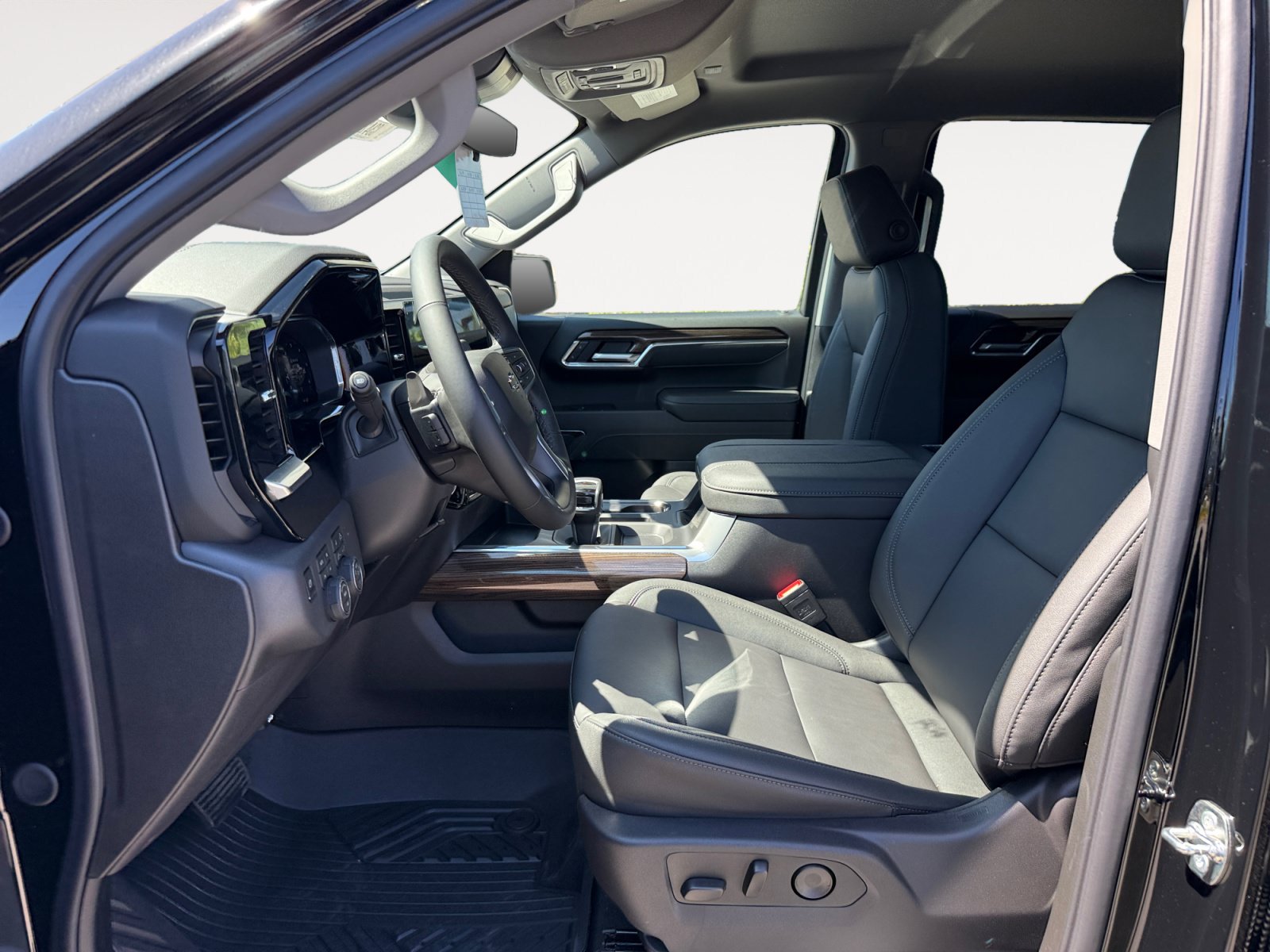 New 2026 Chevrolet Silverado 1500 RST w/ RST All Star Premium Package AWD/4WD image 10