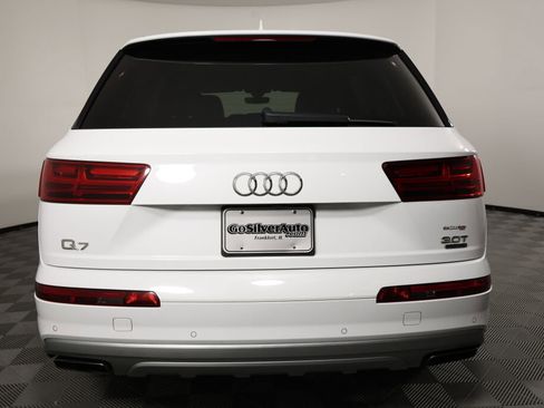 Used 2018 Audi Q7 3.0T Prestige w/ Prestige Package image 3