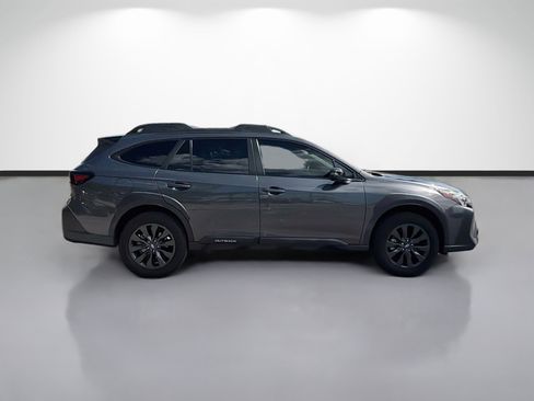 Used 2024 Subaru Outback Onyx Edition AWD/4WD image 2