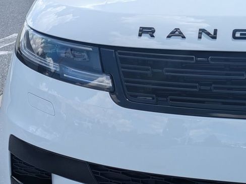 Used 2026 Land Rover Range Rover Sport Dynamic SE AWD/4WD image 10
