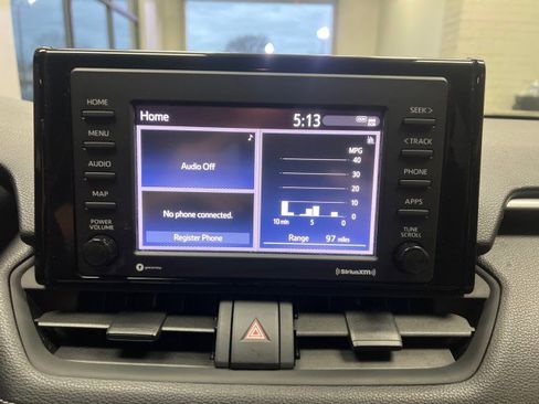 Used 2020 Toyota RAV4 LE image 23