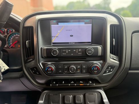 Used 2016 Chevrolet Silverado 1500 LTZ Z71 w/ LTZ Plus Package AWD/4WD image 22