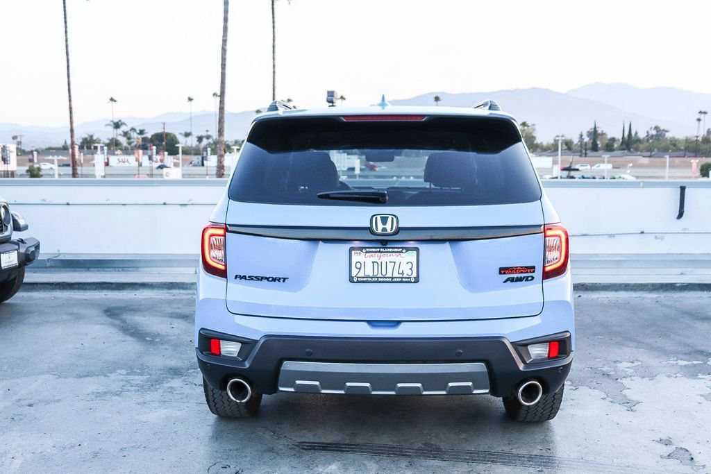 Used 2024 Honda Passport TrailSport image 8