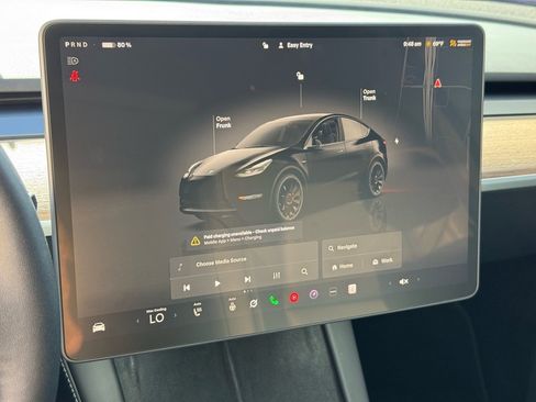 Used 2024 Tesla Model Y Performance image 26