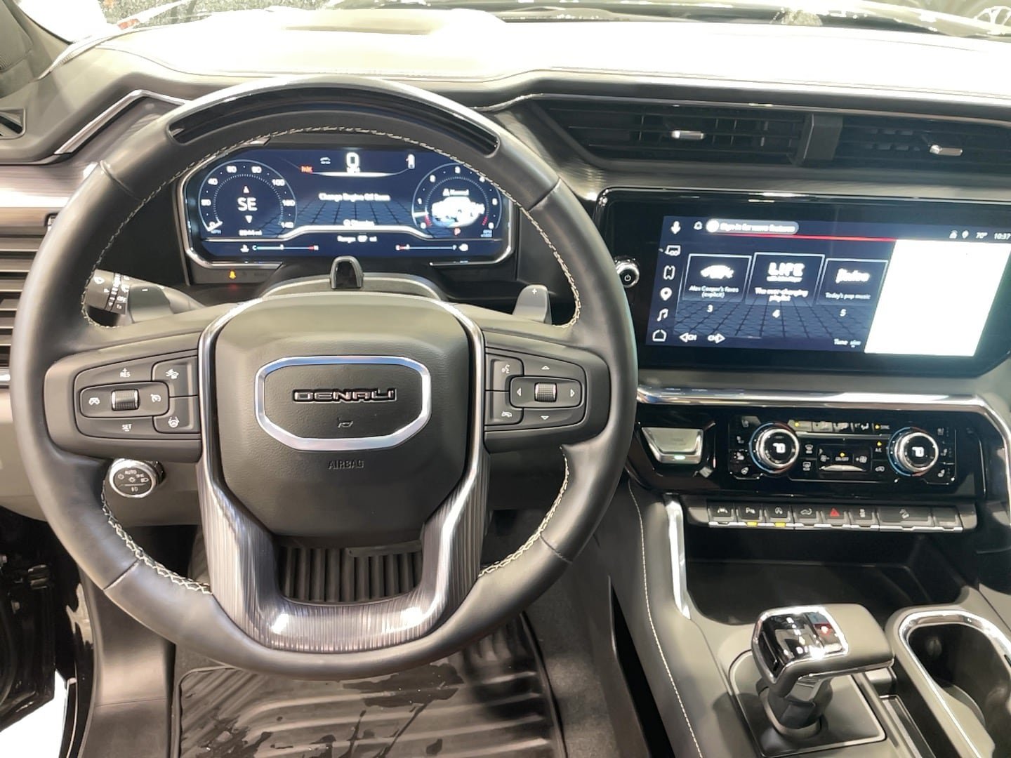 Used 2025 GMC Sierra 1500 Denali Ultimate AWD/4WD image 19
