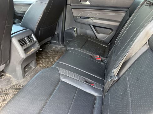 Used 2021 Volkswagen Atlas Cross Sport SE FWD image 10