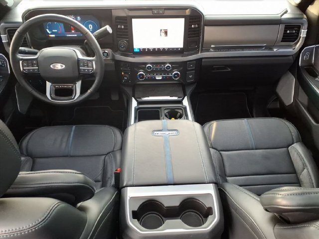 Used 2025 Ford F350 Platinum AWD/4WD image 9