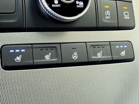 Used 2022 Hyundai Palisade Limited image 18