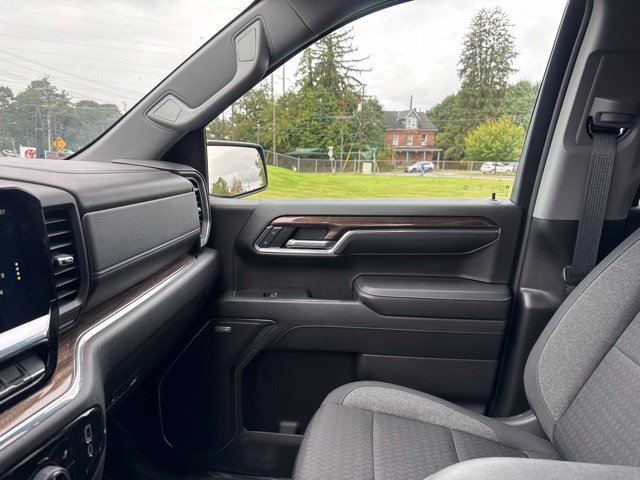 Used 2024 Chevrolet Silverado 1500 RST w/ Convenience Package II AWD/4WD image 11