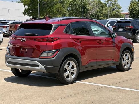 Used 2023 Hyundai Kona SEL FWD image 4