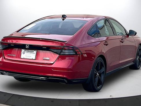 Used 2023 Honda Accord Sport image 9