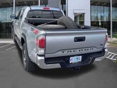 Used 2023 Toyota Tacoma TRD Off-Road w/ Black Out Package (TMS) AWD/4WD image 8