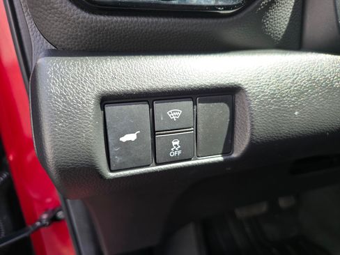 Used 2025 Honda Pilot TrailSport image 28