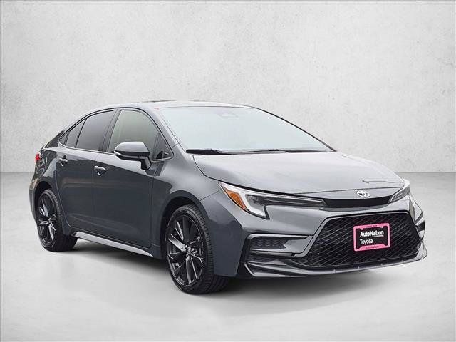 Used 2023 Toyota Corolla SE w/ SE Package FWD image 3