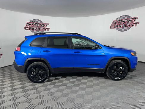 Used 2023 Jeep Cherokee Altitude Lux w/ Lux Elite Package AWD/4WD image 8