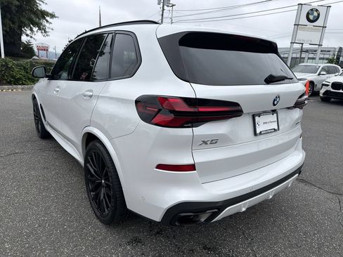 Used 2024 BMW X5 xDrive40i w/ M Sport Package AWD/4WD image 12