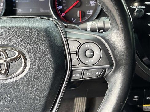 Used 2019 Toyota Camry XSE image 29