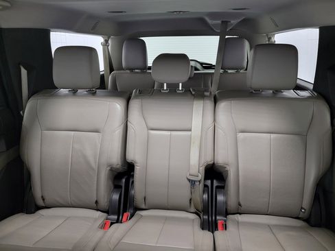 Used 2019 Ford Expedition Max XLT w/ Equipment Group 202A AWD/4WD image 14