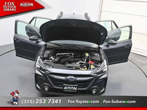 Used 2024 Subaru Outback AWD/4WD image 40