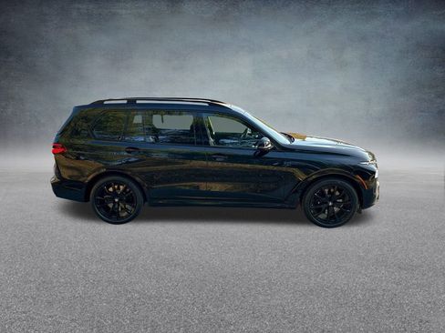 New 2026 BMW X7 M60i image 9