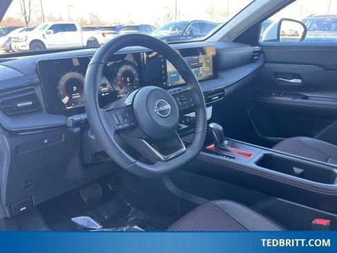 Used 2025 Nissan Kicks SR image 24