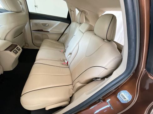 Used 2009 Toyota Venza AWD image 23