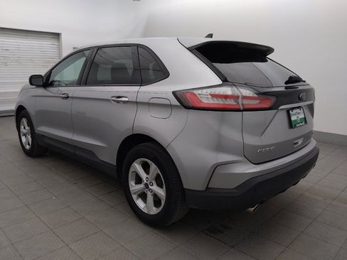 Used 2020 Ford Edge SE FWD image 3