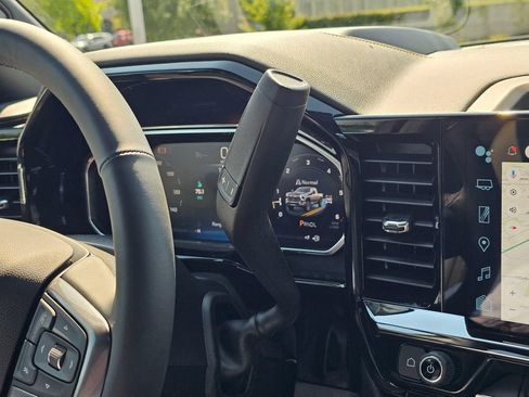 New 2026 Chevrolet Silverado 2500 ZR2 AWD/4WD image 36
