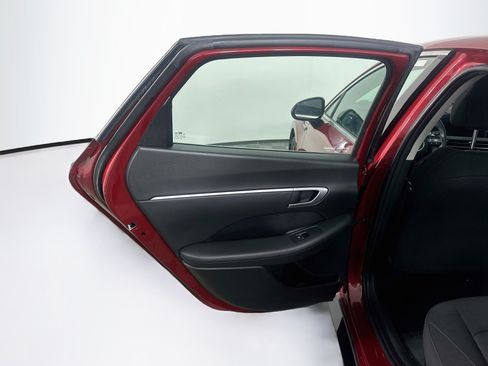 Used 2025 Hyundai Sonata SEL FWD image 27