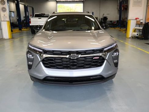New 2026 Chevrolet Trax RS w/ Driver Confidence Package FWD image 2