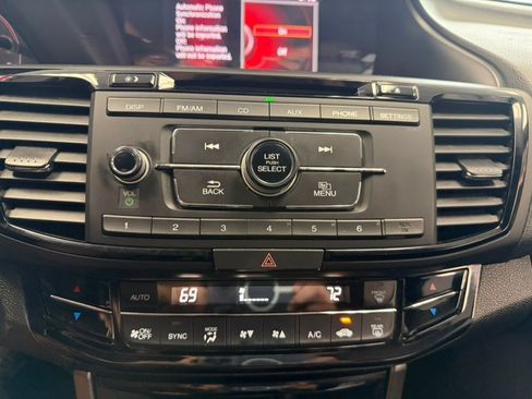 Used 2016 Honda Accord Sport image 40