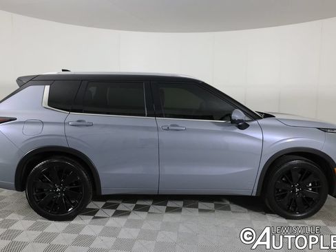 Used 2025 Mitsubishi Outlander SEL FWD image 4