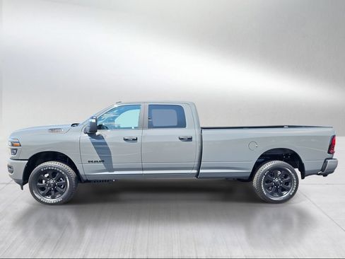 New 2026 RAM 2500 Big Horn AWD/4WD image 3