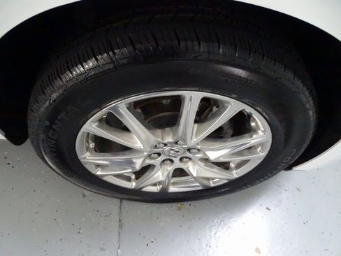 Used 2023 Buick Enclave Essence w/ Experience Buick Package image 31