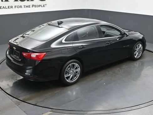 Used 2018 Chevrolet Malibu LT w/ Leather Package image 38