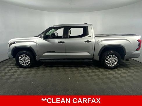 Used 2022 Toyota Tundra SR5 AWD/4WD image 5