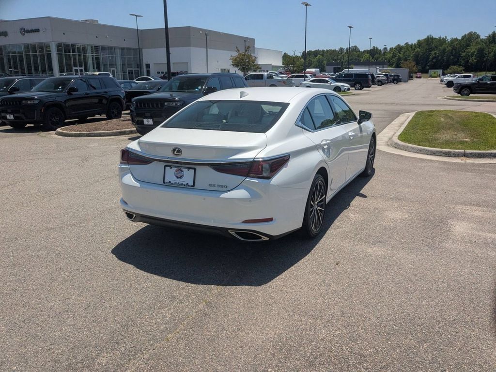 Used 2025 Lexus ES 350 w/ Premium Package FWD image 5