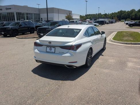 Used 2025 Lexus ES 350 w/ Premium Package FWD image 5
