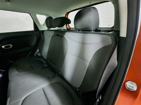 Used 2019 Kia Soul + image 22